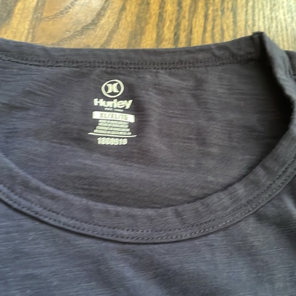 NWT lot of 2 men’s Hurley tee shirts - Picture 7 of 9